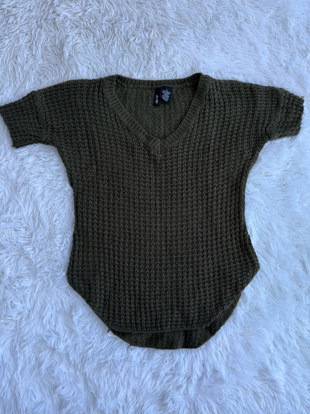 Ultra Flirt Olive V-Neck Short Sleeve Knit Top